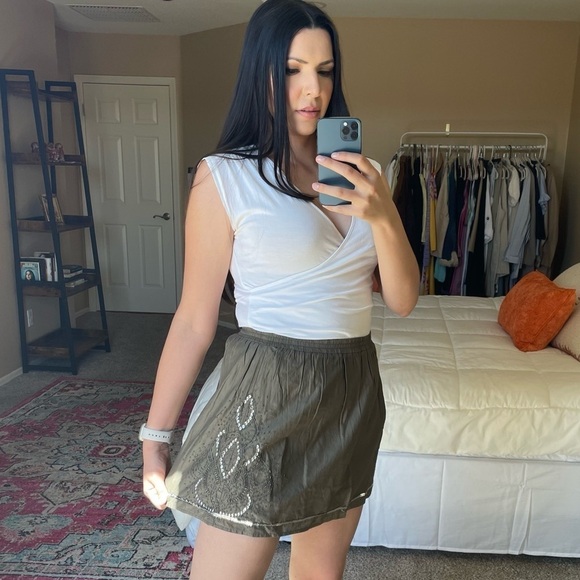 Gap Vintage Mini Sequin Army Green Skirt - Picture 4 of 9